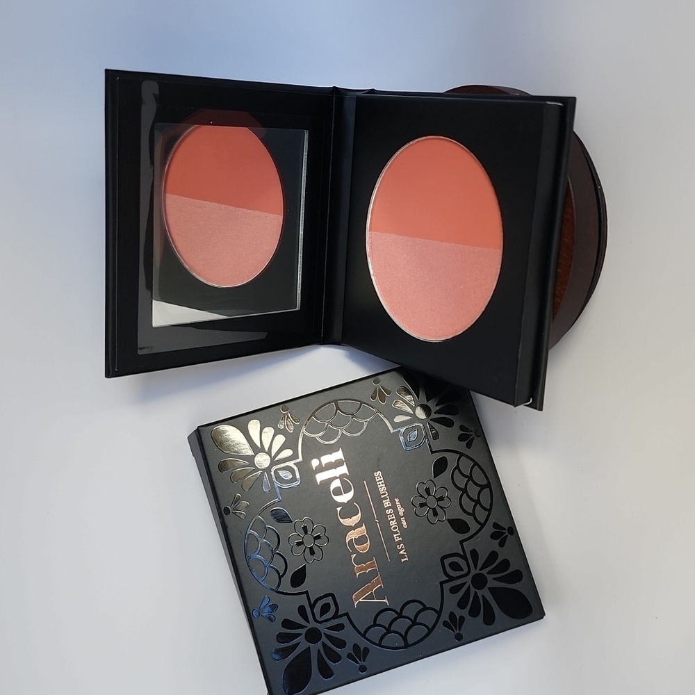 Araceli Las Flores Blushes - Dahlia & Laelia